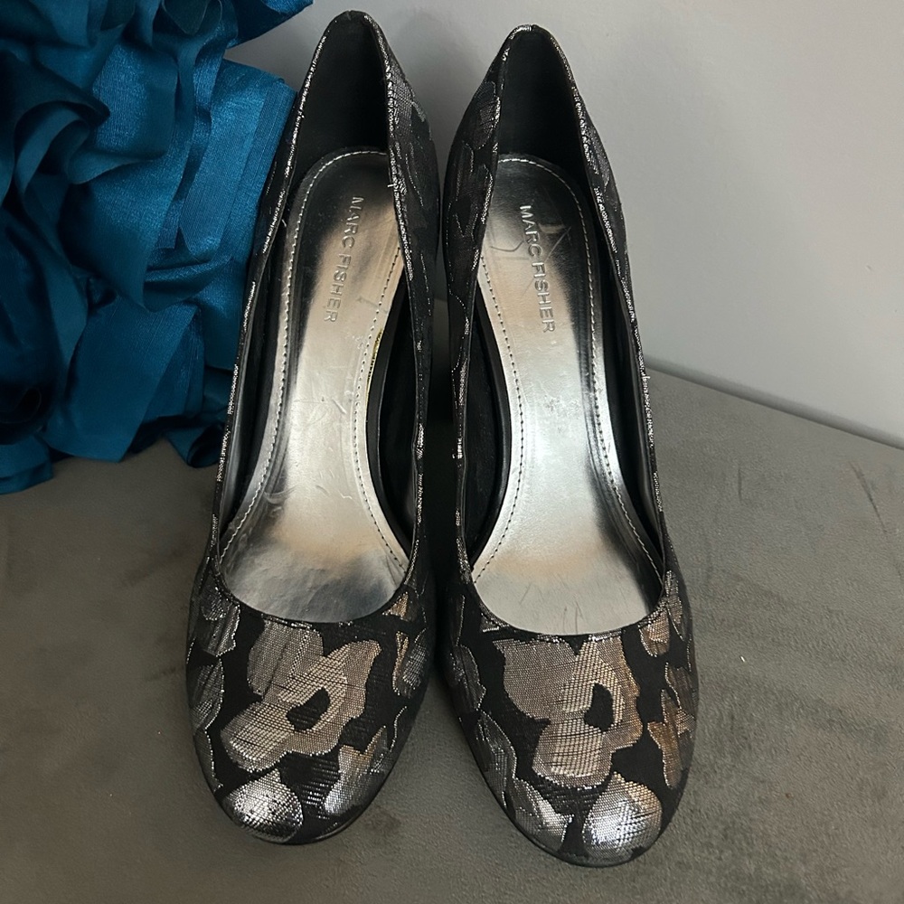 Marc Fisher Black and Silver Patterned Heels